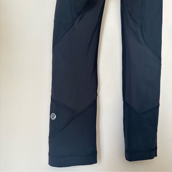 Lululemon Pace Revival Crop Leggings 22" In Black Size 2 - Picture 7 of 10